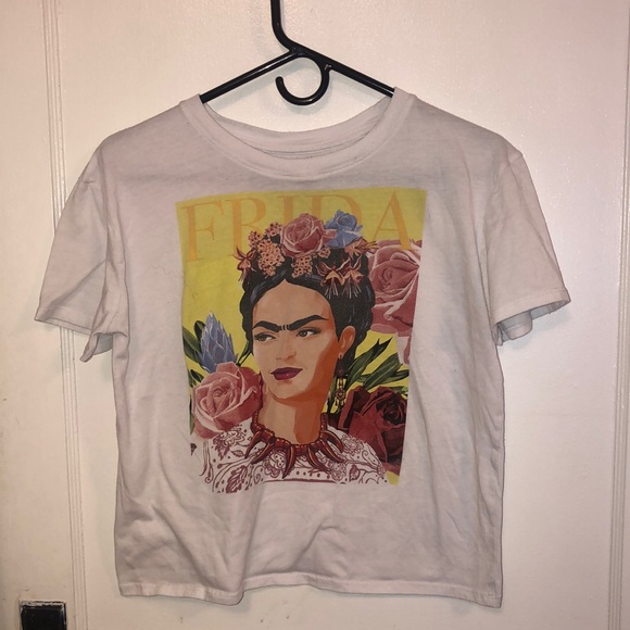Frida Kahlo Tops - Frida Kahlo official crop tee size Small
